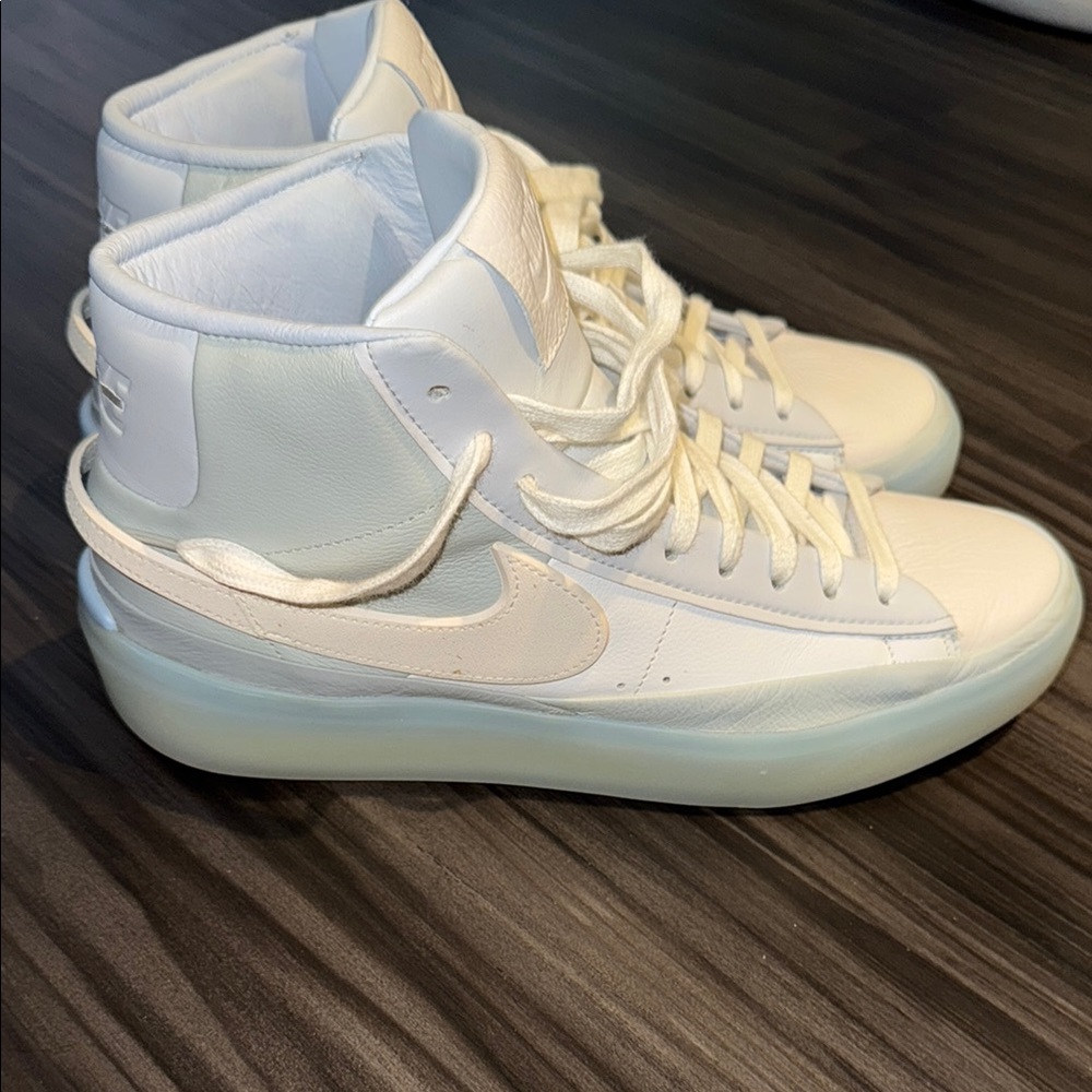 Nike Men’s White and Blue High-Top Sneakers
